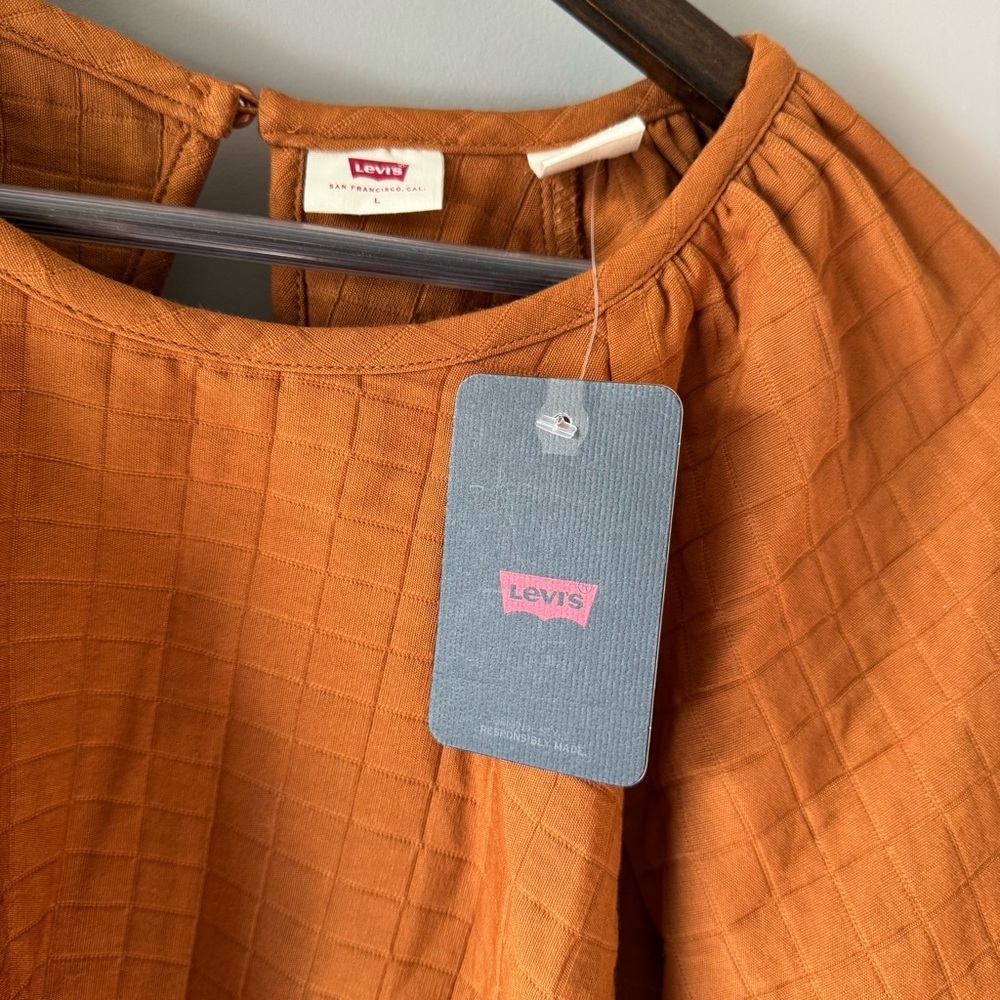 LEVIS Cait Puff-Sleeve Blouse Burnt Orange Size Large - Picture 8 of 16